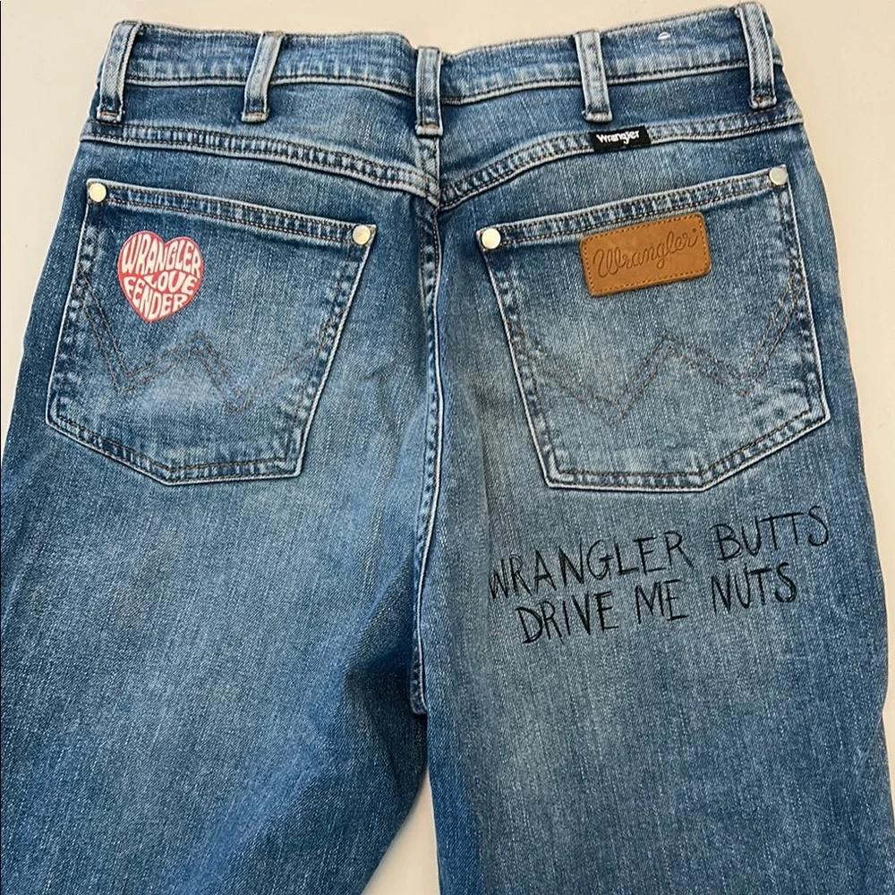 Wrangler FENDER Westward 626:  Blue Jeans with Patches and graffiti. So fun! - Picture 3 of 6